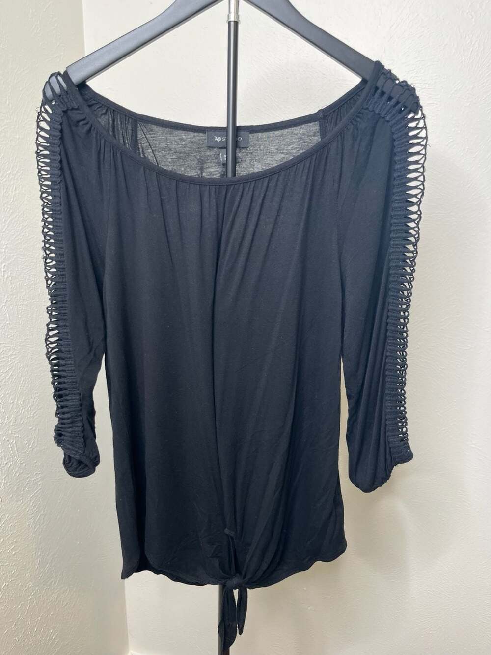 Women’s Crochet Sleeve Scoop Neck Tie Front Top 3/4 Sleeve Boho Blouse